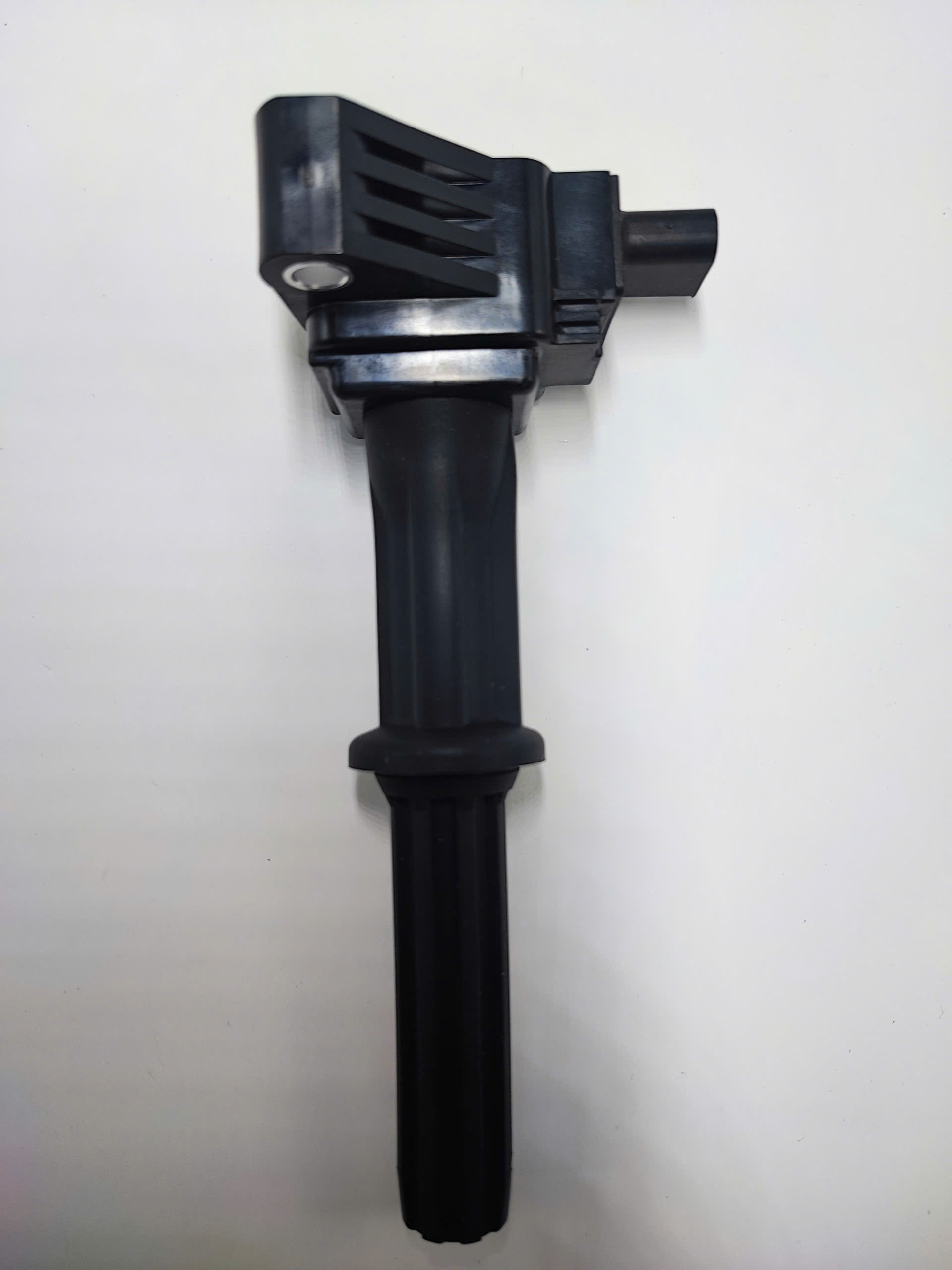MAHLE MOBIN MIC562 Chev*olet/DAE*OO Spark/MATIZ Fadil OEM GENERAL MOTORS : 12647553 MAHLE MOBIN MIC562 Chev*olet/DAE*OO Spark/MATIZ Fadil