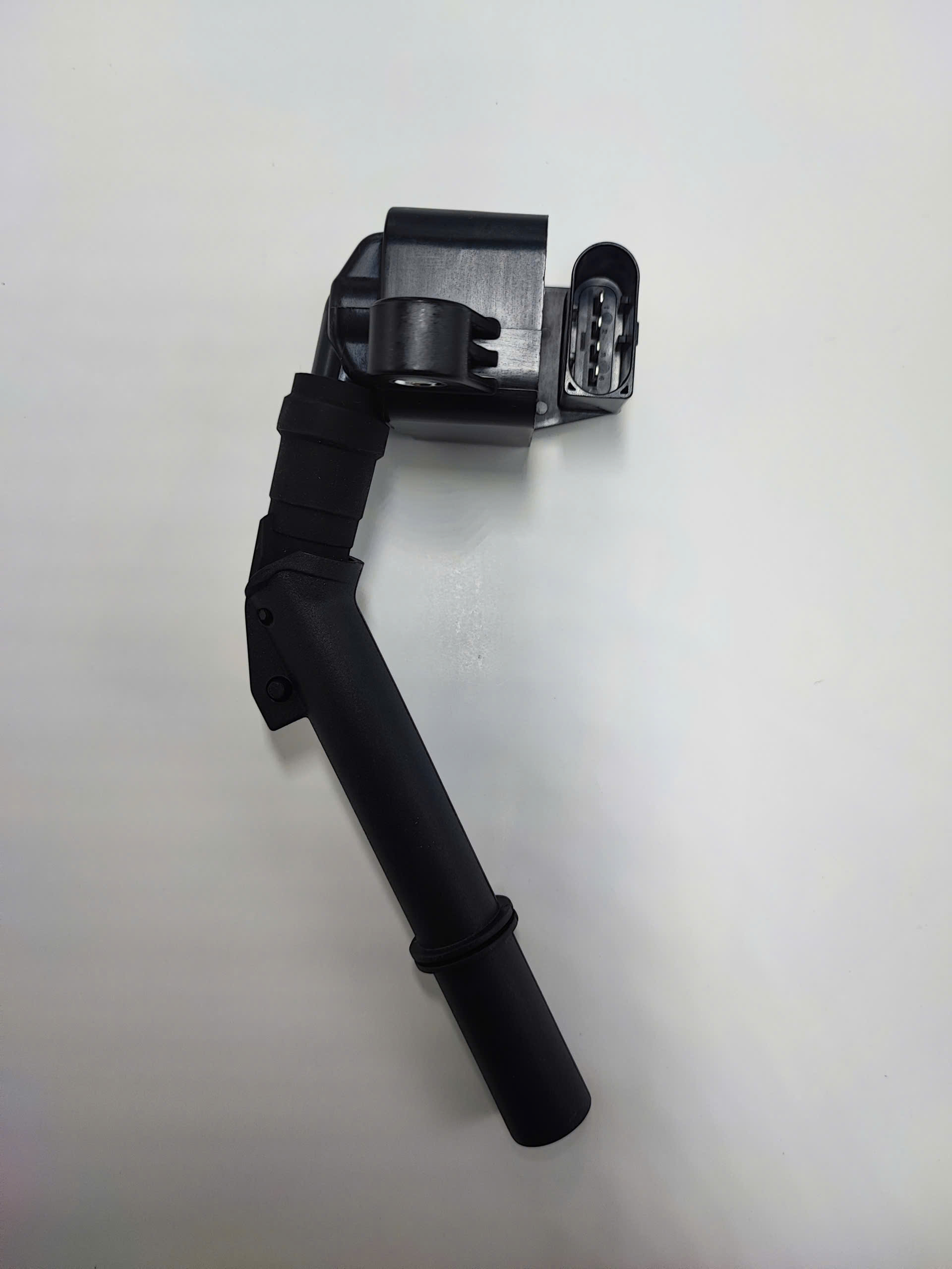 MAHLE MOBIN MIC558 Mercedes-Benz C200 C300 E 200 Kompressor (W210) E 300 EQ Boost (W213) OEM 2649060200 MAHLE MOBIN MIC558 Mercedes-Benz C200 C300 E 200 Kompressor (W210) E 300 EQ Boost (W213)