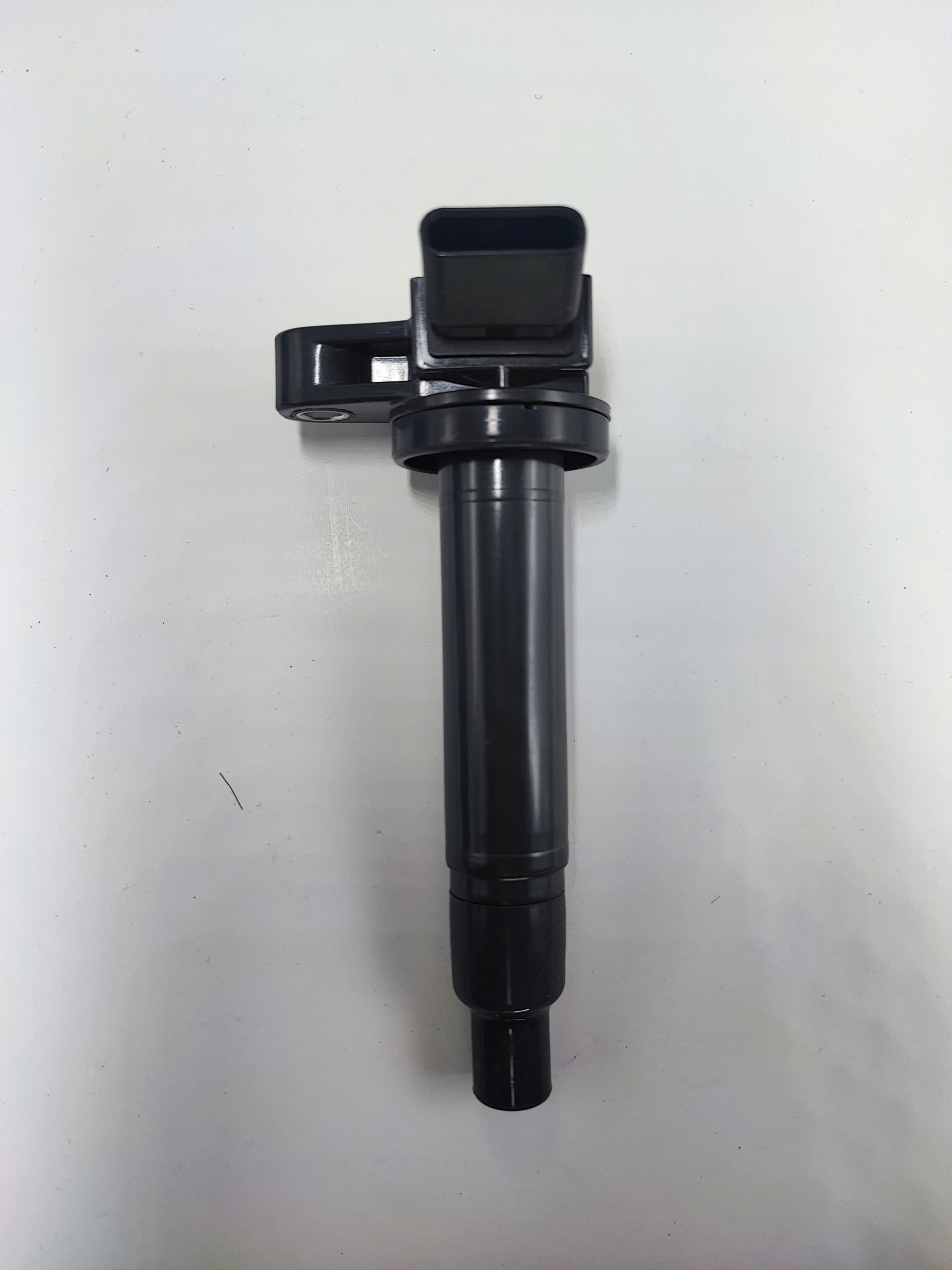 MAHLE MOBIN MIC85 Toy*ta Land Cruiser 4Runner GS430 LS OEM 90919-02249 MAHLE MOBIN MIC85 Toy*ta Land Cruiser 4Runner GS430 LS